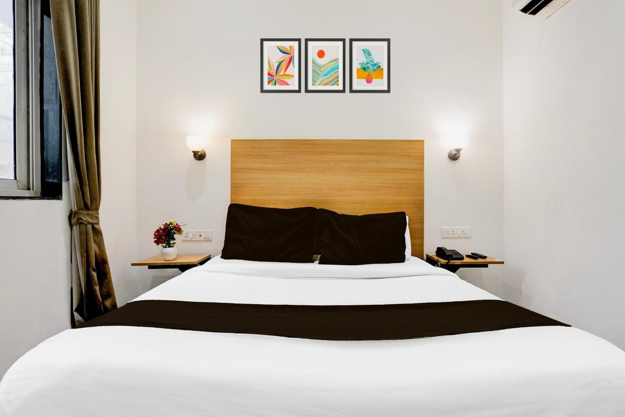 Super Townhouse Pbg Mall Vashi Turambhe Luaran gambar